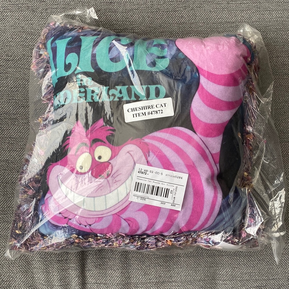 Alice in Wonderland Cheshire Cat Art Throw Pillow